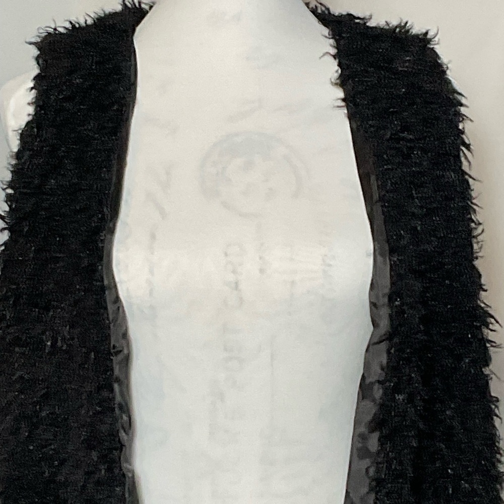 Faux Fur Sherpa Long Vest BLK Women’s SzM Gently Used Excellent Condition - Picture 6 of 8